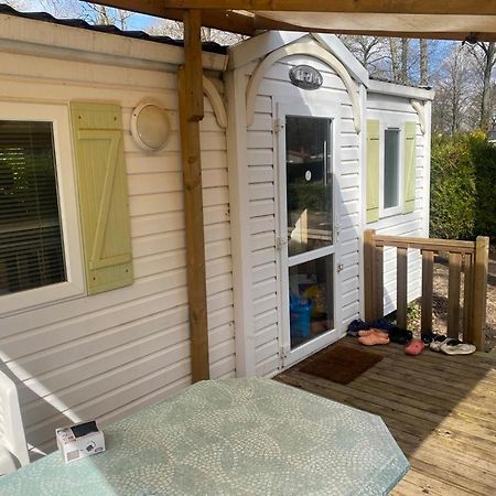 Saint-Chéron Mobil-Home Au Parc Des Roches מראה חיצוני תמונה