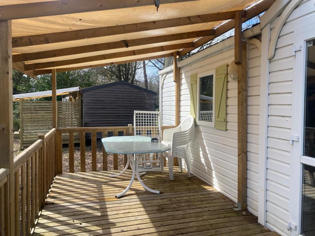 Saint-Chéron Mobil-Home Au Parc Des Roches מראה חיצוני תמונה